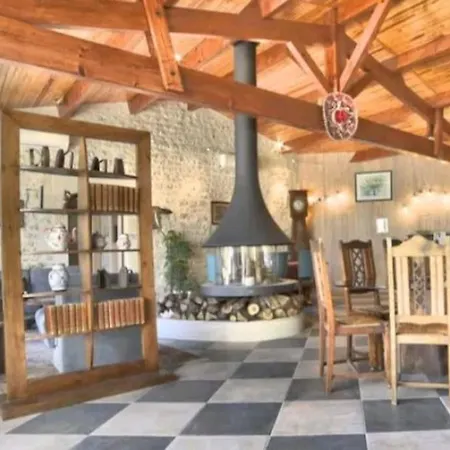 Maison Charentaise 400 M2